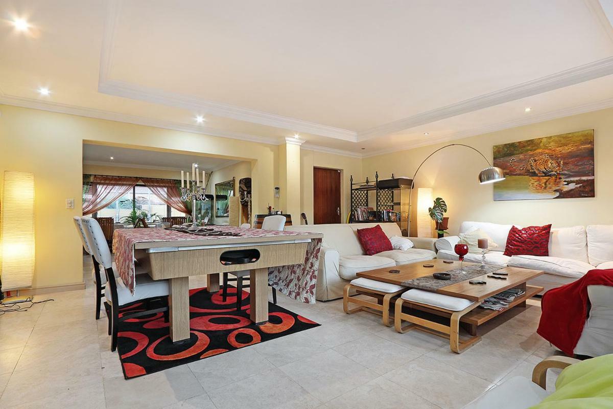Natalie Guesthouse 布鲁堡史特兰 外观 照片